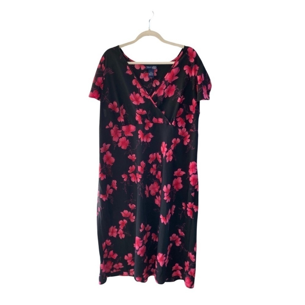 Venezia Plus Size Black and Pink Split Short Sleeve Maxi Dress Size 22/24